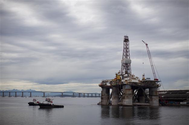Oil lower on concerns over US and eurozone