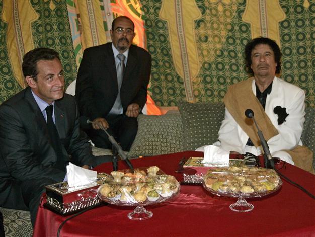 Sarkozy to file complaint in Gadhafi funding claim