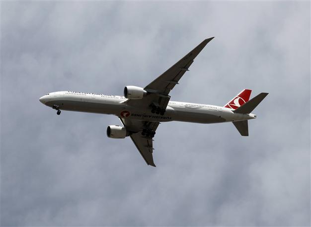Turkish Airlines continues to lay off employees