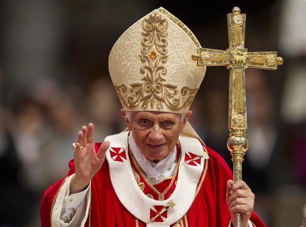 Vatican denies any Cardinal a suspect in leaks scandal