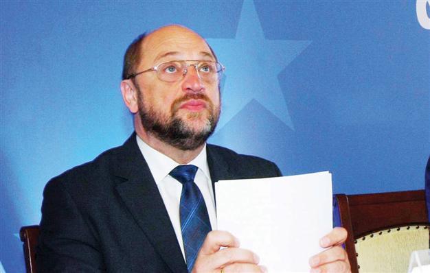 Europe official concerned on jailed deputies