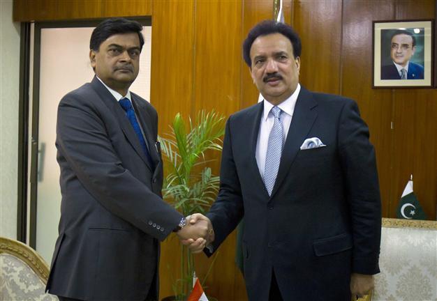 Pakistan court suspends interior minister as MP