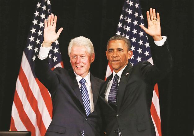 Bill Clinton raises millions for Obama