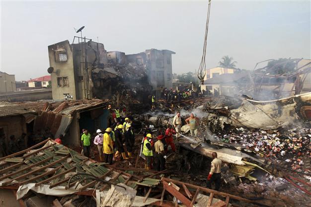 Nigerian crash toll rises after ground deaths confirmed