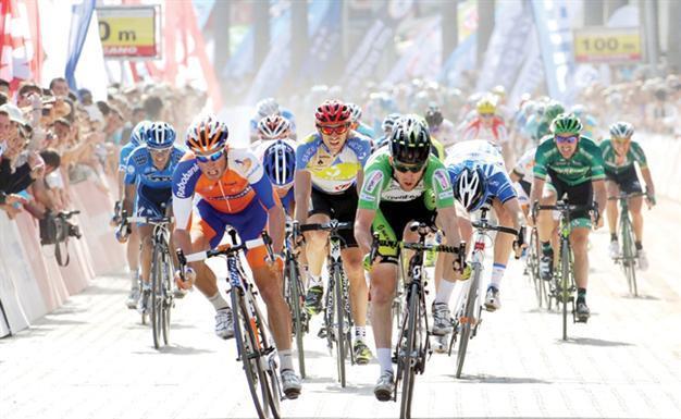 Aussie Renshaw claims victory on Anzac Day