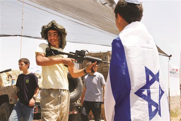 ‘Independence’ marked amid settlement dispute
