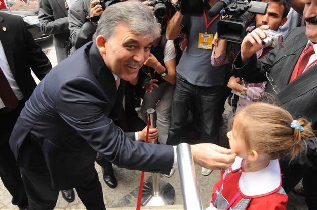 Gül backs MPs’ push for jailed colleagues