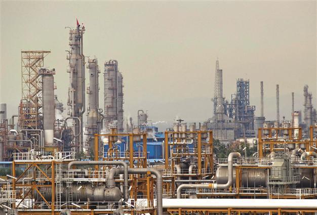 Iran’s yearly budget upped to $453 billion