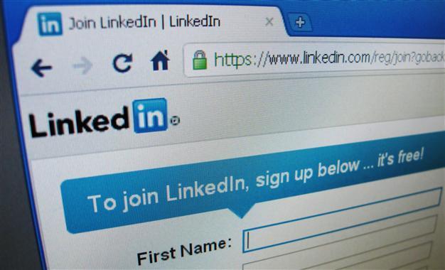 LinkedIn probes report of large data breach