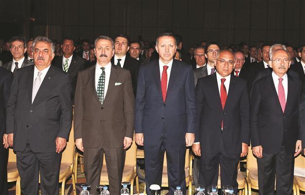 PM, opposition clash on economic performance