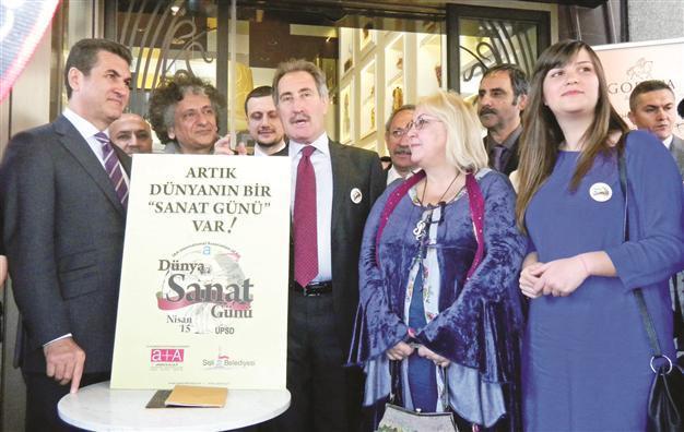 World Art Day opened by Culture Minister