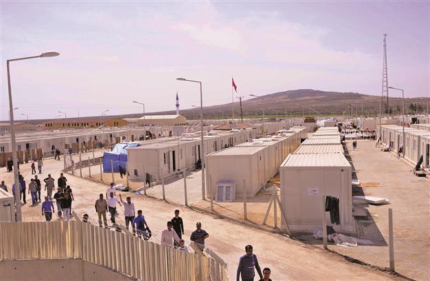 Turkey begins to get int’l aid for Syrians