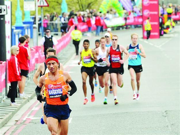 Kenyans top London Marathon