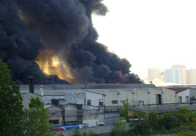 Large Istanbul fire damages more than 60 workshops