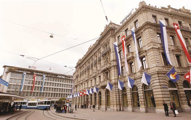 Swiss banks targeted in war: UBS