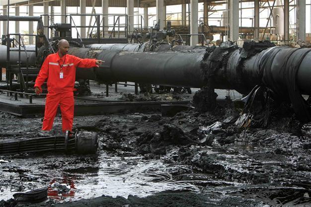 China hosts South Sudan president as oil dispute rages