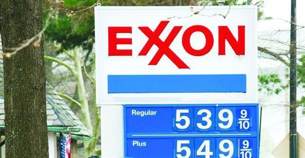 Exxon tops Fortune 500 list of rich firms