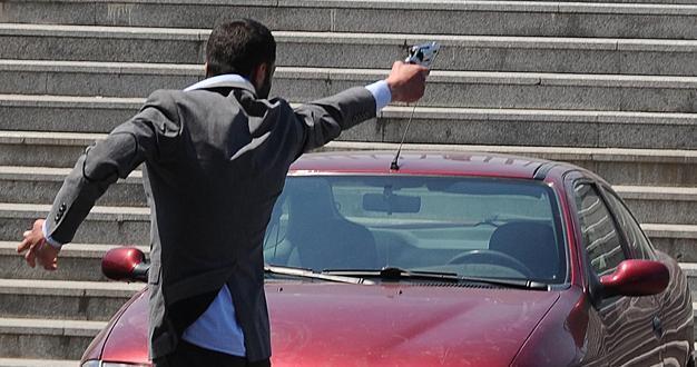 Three injured in gunfight at Istanbul courthouse