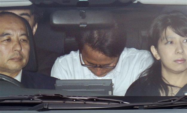 Japan police arrest final Tokyo gas attack fugitive