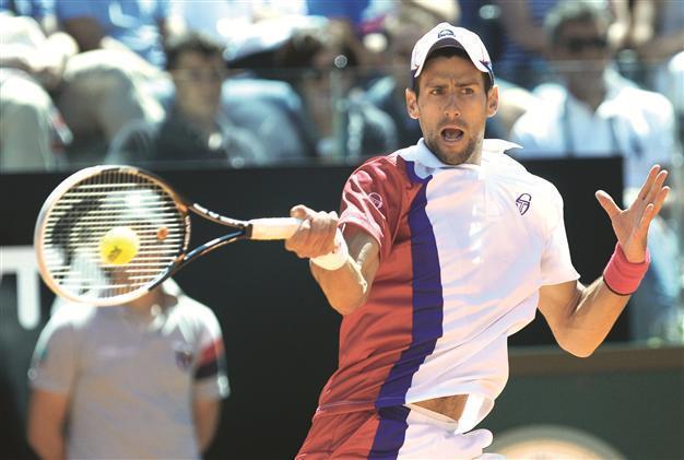 Djokovic into Rome last eight after fightback