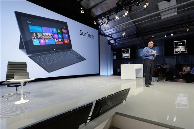 Microsoft unveils Surface tablet in iPad challenge