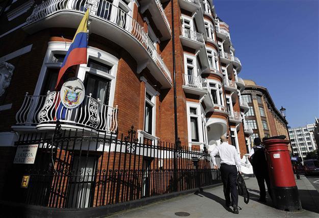 WikiLeaks founder Assange seeks Ecuador asylum