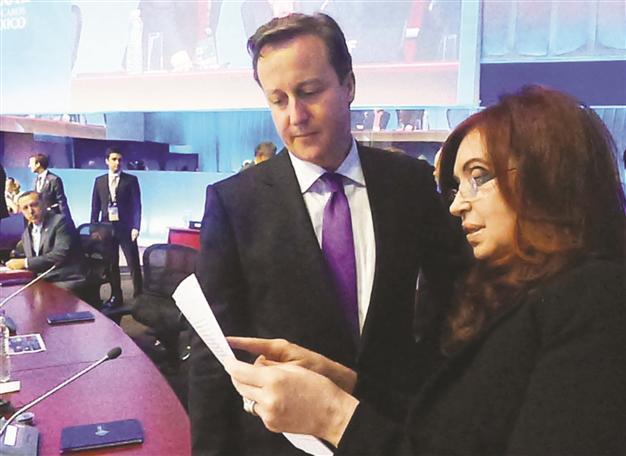 Cameron and Kirchner in clash over Falklands