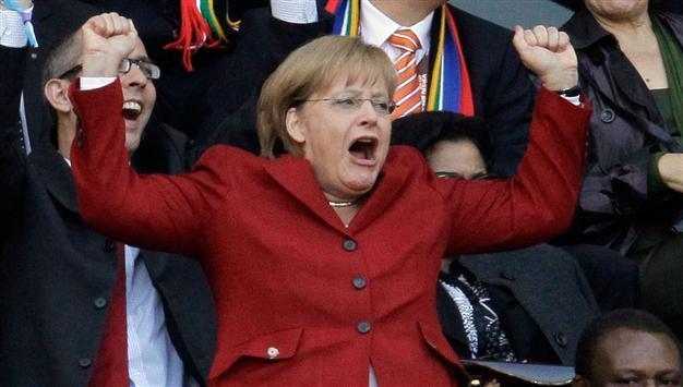 Merkel to attend crunch Germany-Greece clash
