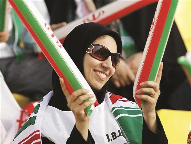 Female football fans may return to Iran stadiums