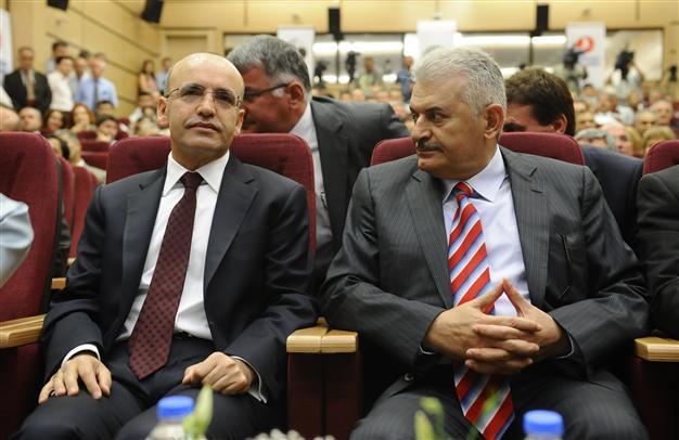 Collapse could happen anywhere, Turkish transportation minister says