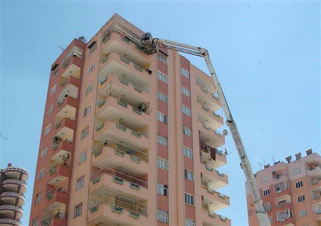 Russian mother hurls sons to deaths from 15th floor