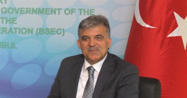 Syrian army paranoid, Turkish President Gül says