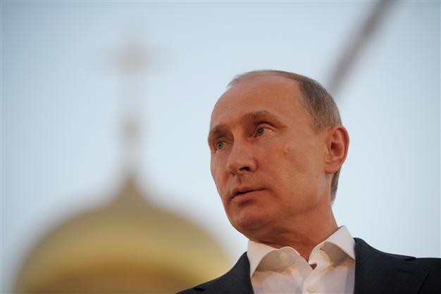 Russia suspends selling missile systems to Syria: Report