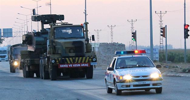 Turkey deploys missile batteries on Syrian border