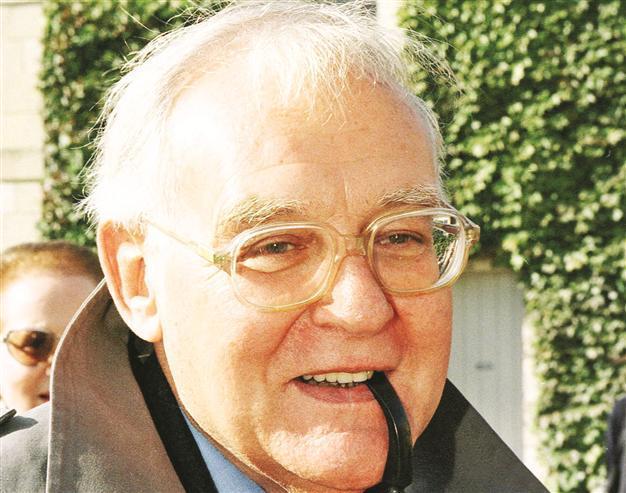 French author Robert Sabatier dies at age 88