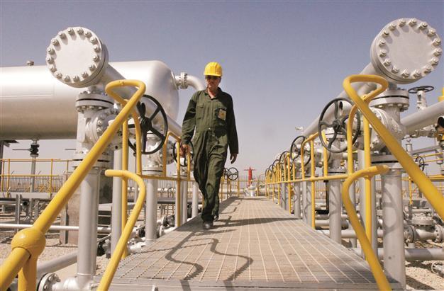 Iran vows battle against fresh oil sanction by EU