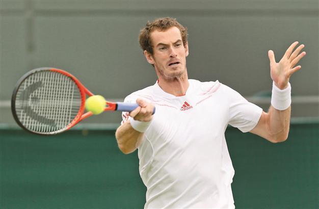 Murray beats Cilic, books to spot in Wimbledon last eight