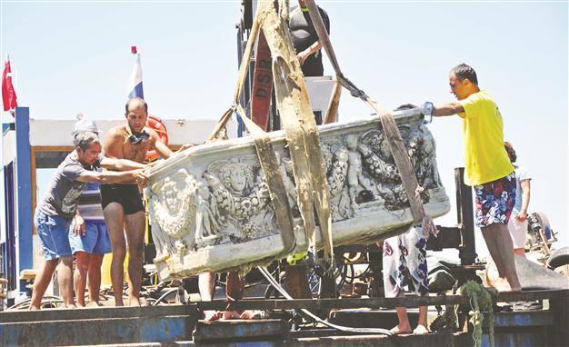 Submerged Roman sarcophagus found