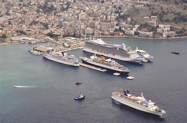 Turkey creates 13 port cruise ship platform