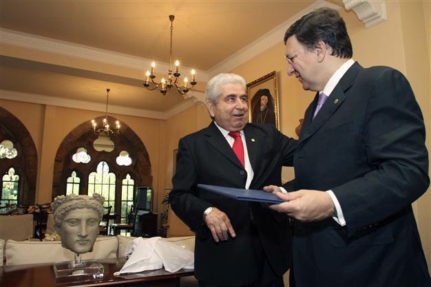 New EU leader Cyprus urges fair deal eurozone debt-sharing