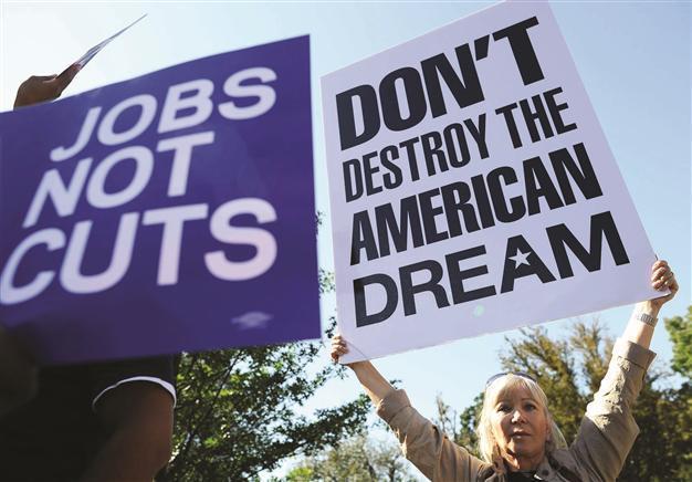 US hiring sputters in June pressuring FED