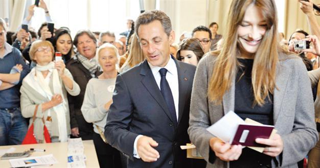 French left eyes victory in parliamentary polls