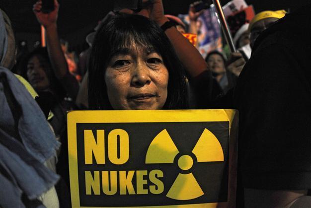 Japan composer Sakamoto leads anti-nuclear concert