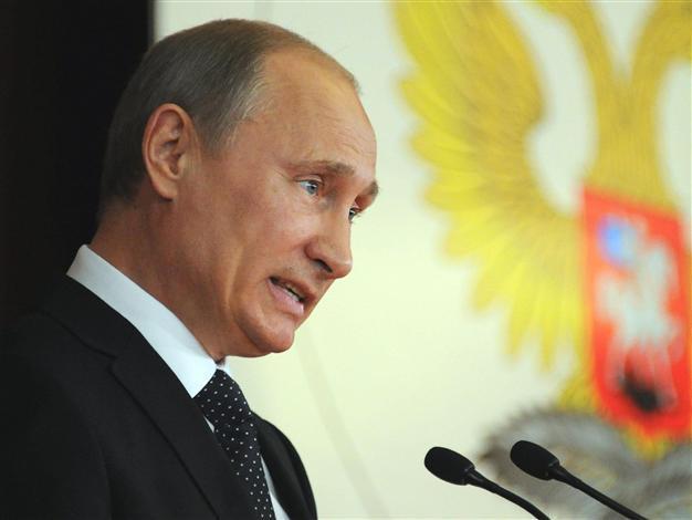 Russia halts arms shipments to Syria