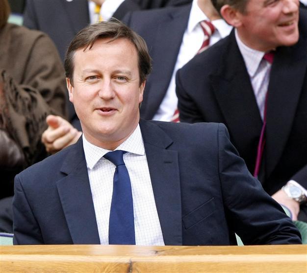 UK’s Cameron, France’s Hollande meet for talks