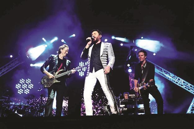 Legendary band Duran Duran bewitches fans with a concert