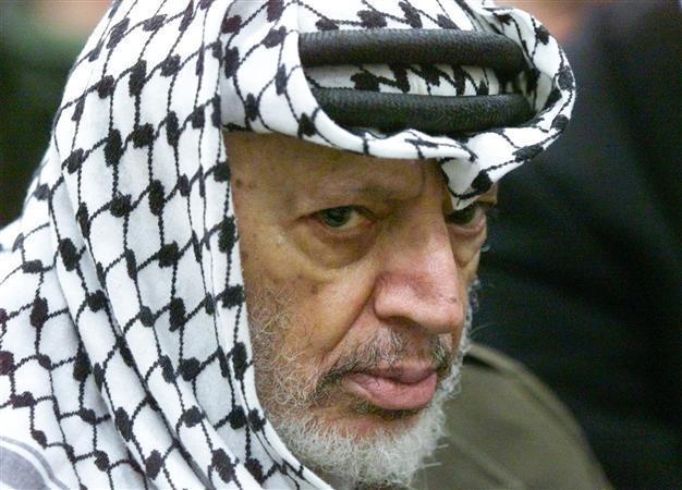 Arafats widow to file suit in Paris over death: lawyer