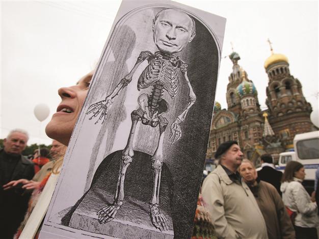 Russian Parliament OKs controversial internet bill