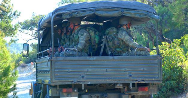 Three soldiers injured in mine explosion in Turkeys southeast
