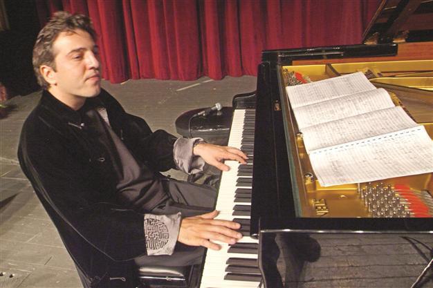 Turkish virtuoso to perform in Istanbul